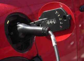 BMW:n autojen takaisinkutsu palovaaran vuoksi news-03092024-134633