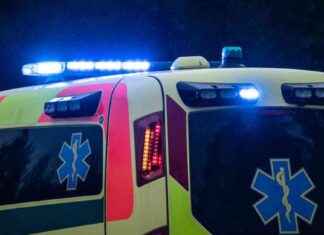 Henkilö kuljetettiin sairaalaan törmäyksen jälkeen Rosengårdissa news-26092024-062244