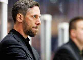 Vain me voimme kääntää suunnan: Poänglöst uudelleen news-19102024-230512