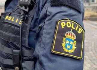 Mies tuijotti alas katolta mies-tuijotti-alas-katolta