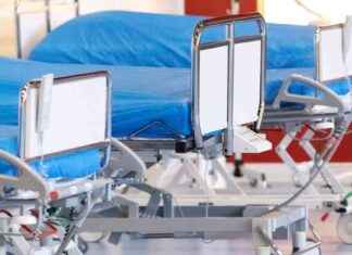 Vaikeudet sairaalapaikkojen riittävyyden kanssa alueella vaikeudet-sairaalapaikkojen-riittvyyden-kanssa-alueella