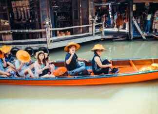 Hop On Hop Off Boat Stockholm Hop On Hop Off Boat Stockholm