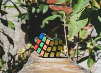 Hur Löser Man En Rubiks Kub Hur Löser Man En Rubiks Kub