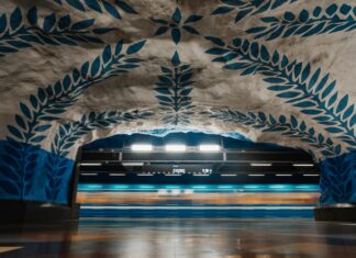T Centralen Stockholm: Upptäck Hemligheterna Bakom Tunnelbanan
